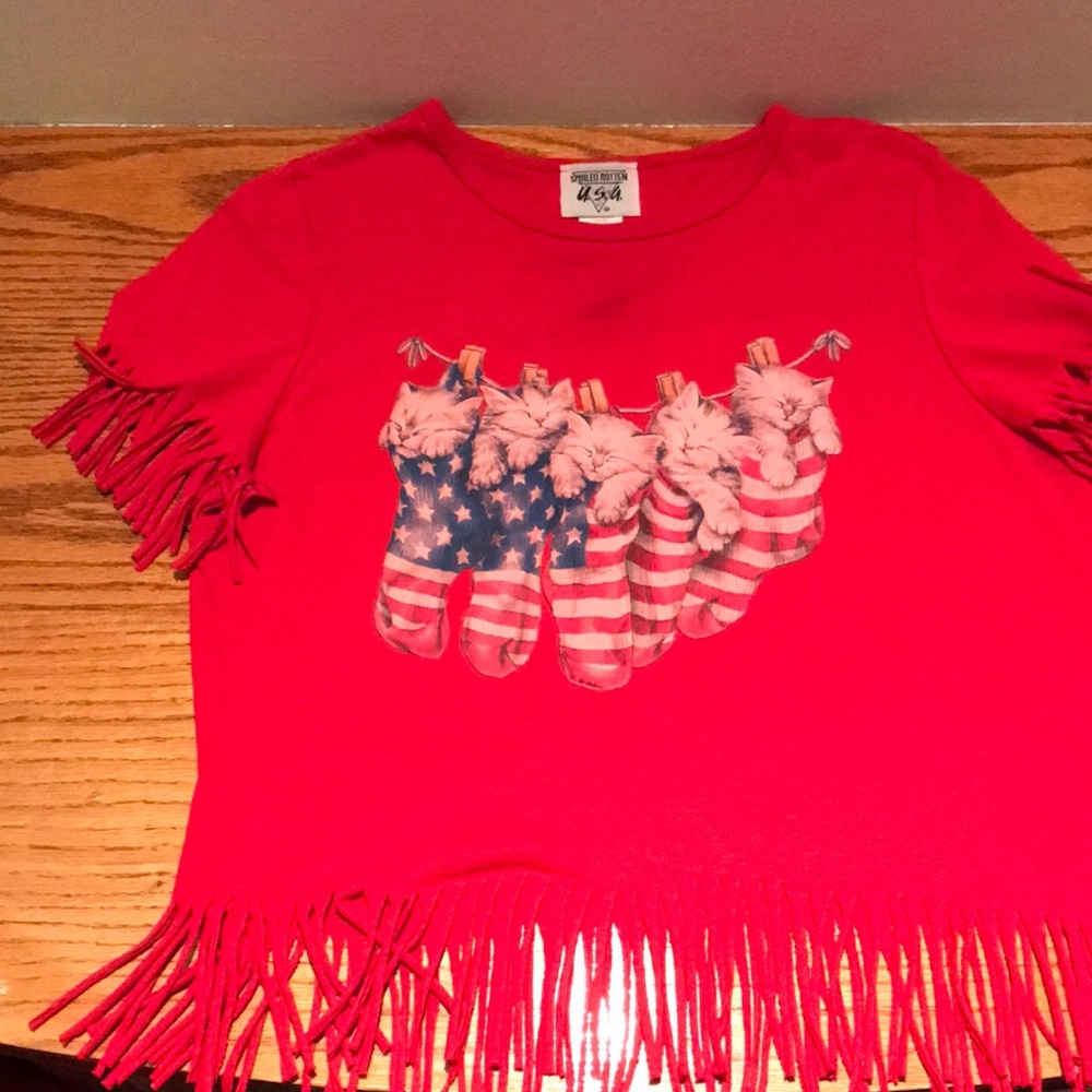 Spoiled Rotten U.S.A. Fringed T-shirt with kittens in flag socks medium.